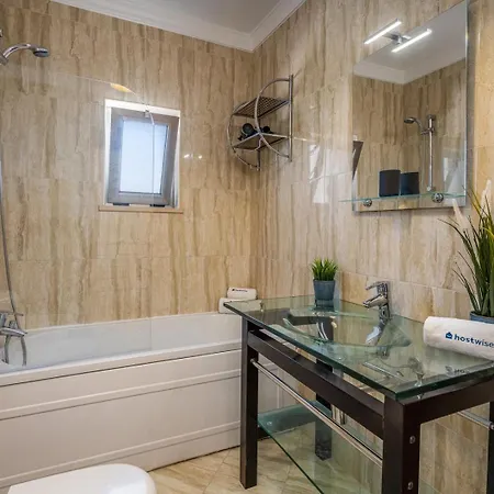 Sunny House With Jacuzzi And Pool By Hostwise Σπίτι διακοπών Αλμπουφέιρα