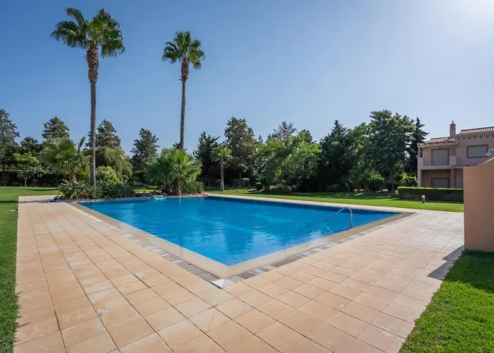 Sunny House With Jacuzzi And Pool By Hostwise Ferienhaus *