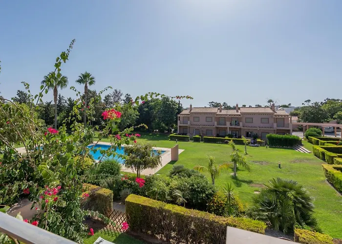 Sunny House With Jacuzzi And Pool By Hostwise Ferienhaus Albufeira