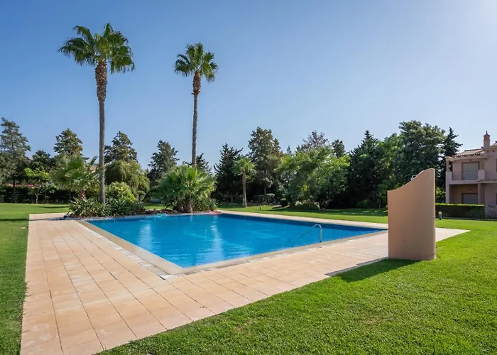 Vakantiehuis Sunny House With Jacuzzi And Pool By Hostwise Albufeira